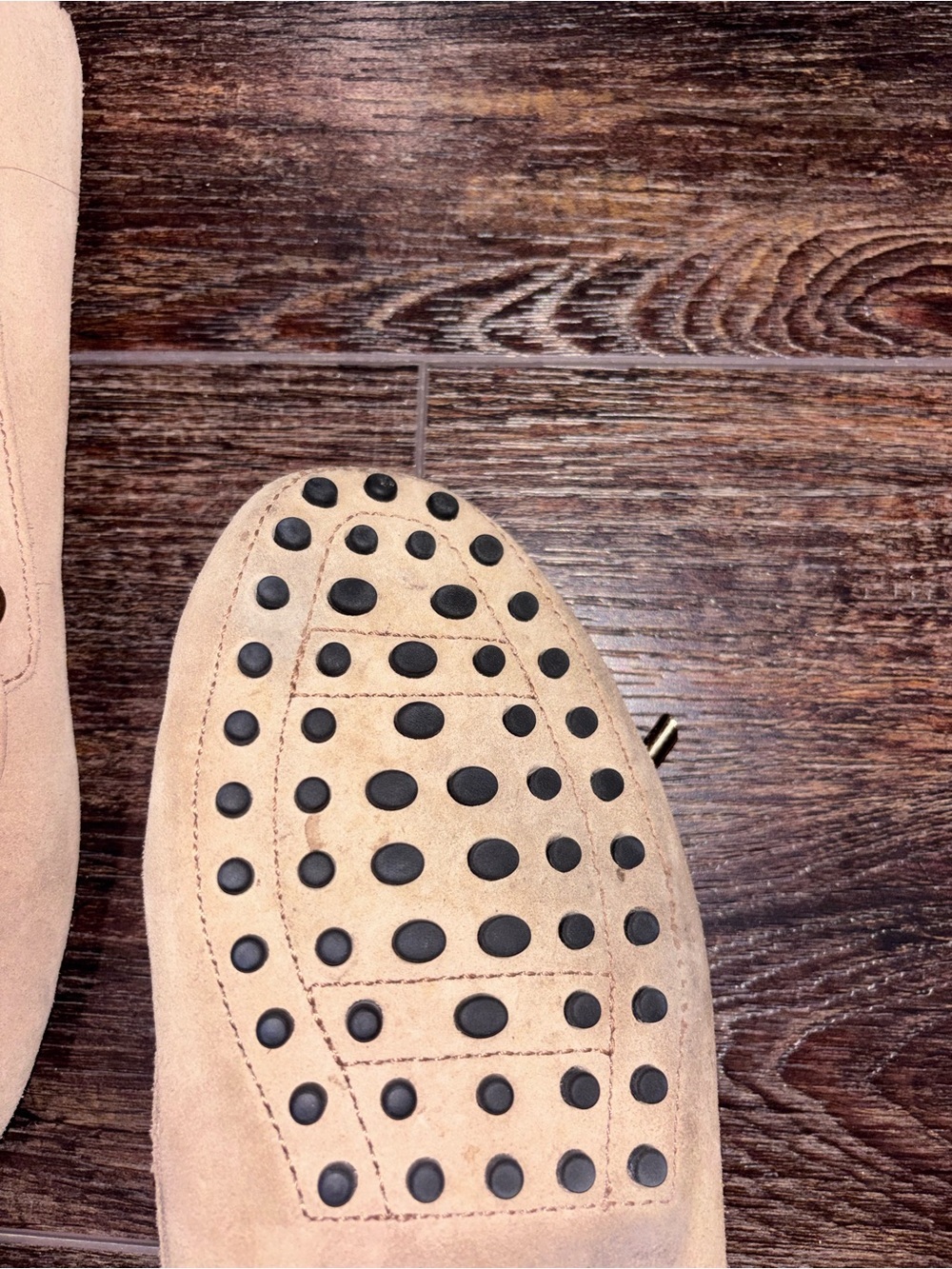 TOD'S Women’s Gommino suede boat shoes in Beige - Picture 3 of 7